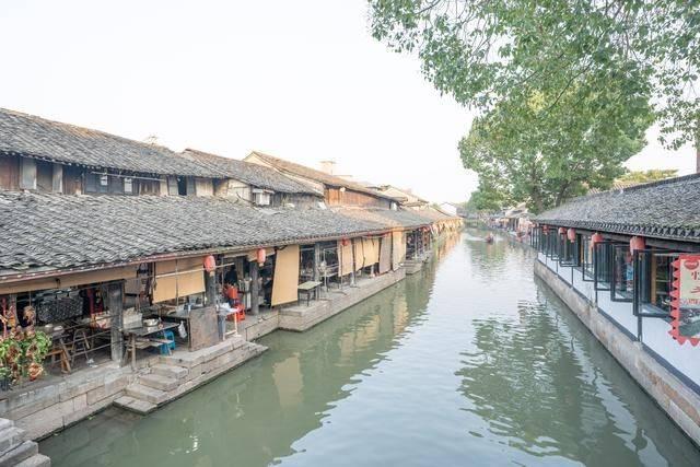 线路巡查、无人机除冰!福建电力细化保电措施 防雨雪冰冻保供电